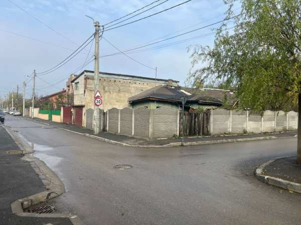 Casa de vânzare Ghencea Srada Nandru nr 45 Particular