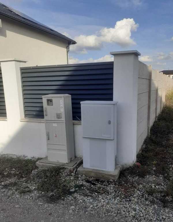 Domnesti-Simfoniei, 775mp dubla deschidere construibil gaz-curent vile