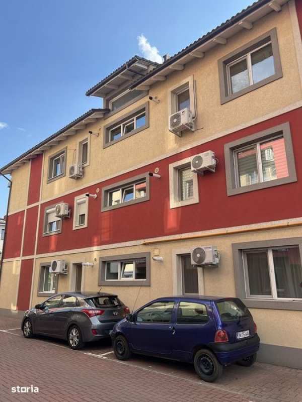Proprietar vând apartament 2 camere în Giroc
