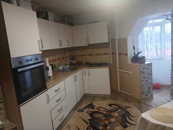 Vand/ schimb apartament 2 camere