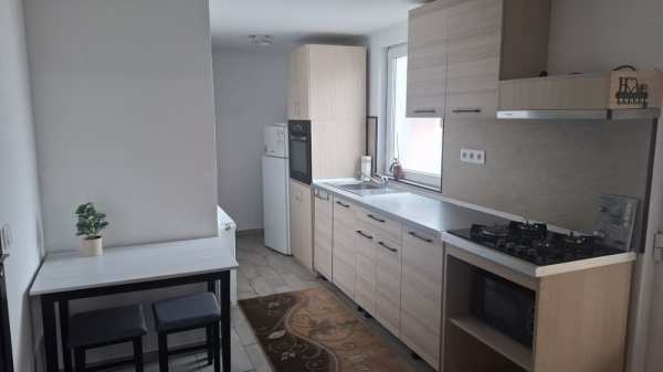 Casa 2 camere in chirie