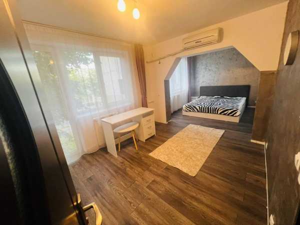 Apartament 3 camere la 150 m de mare – Centru Mangalia