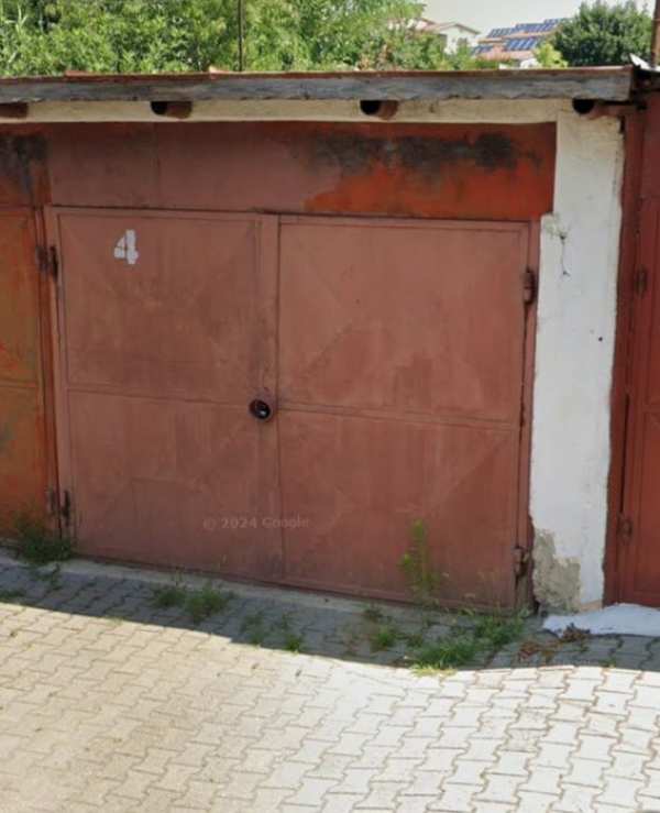 Garaj de vanzare 17 mp