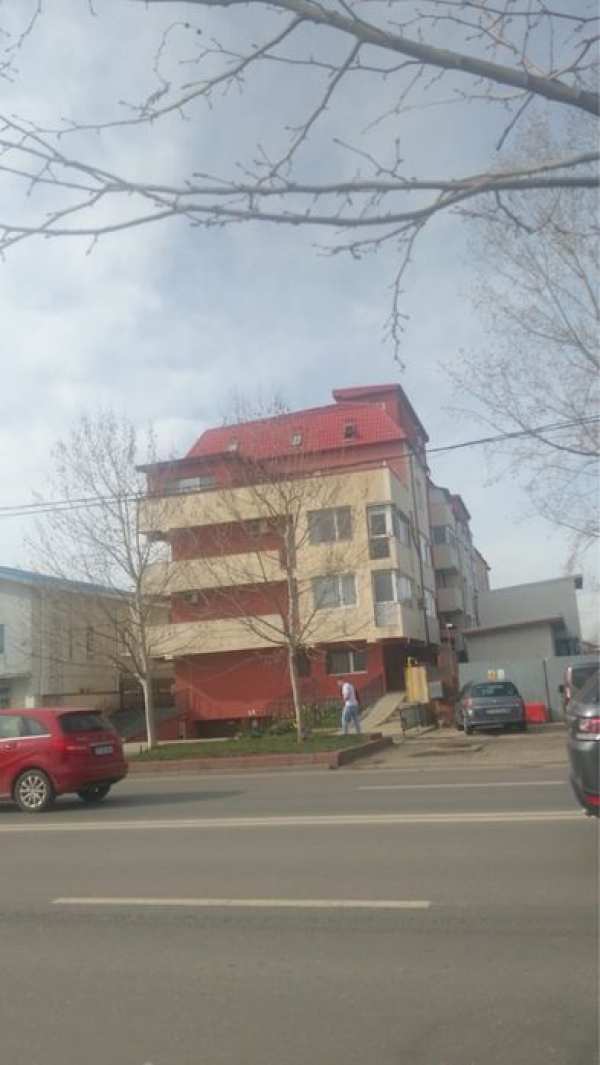Garaj de închiriat