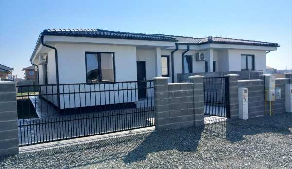 Proprietar vând duplex in Mosnita,locatie excelenta, toate utilitatile