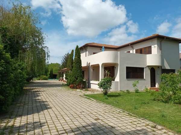 Snagov-Ghermanesti vila de închiriat Revelion ori Craciun