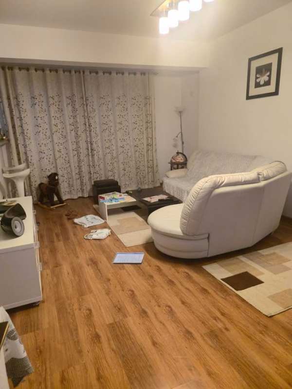 De inchiriat 3 camere Dobroesti