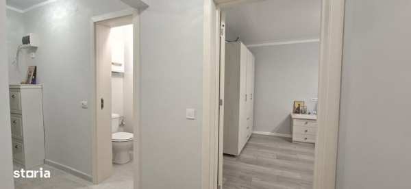 Apartament 1 cameră, renovat și mobilat – zonă accesibilă!