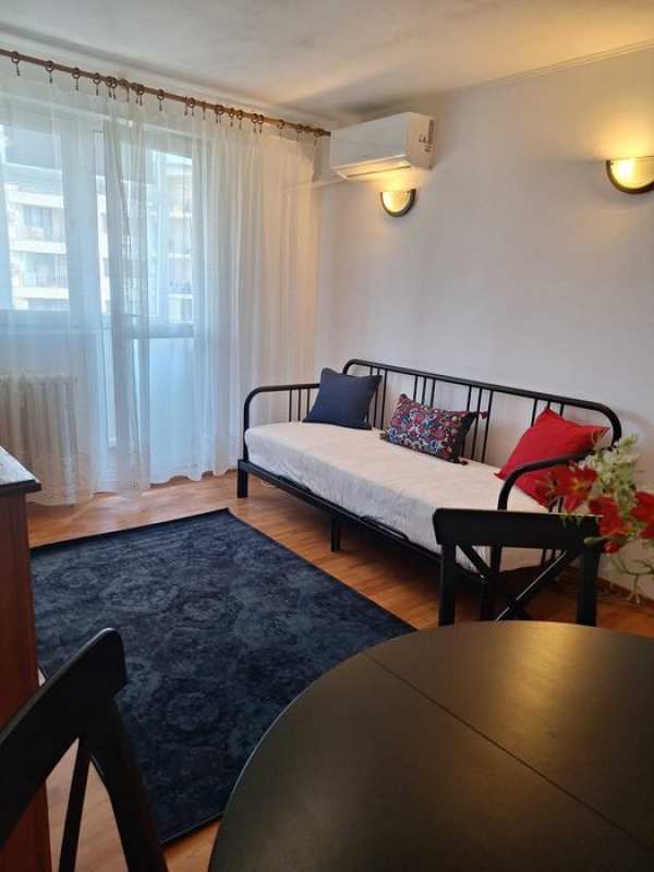 Proprietar inchiriez ap 2 cam. cu parcare Bd C-tin Brancoveanu nr. 116