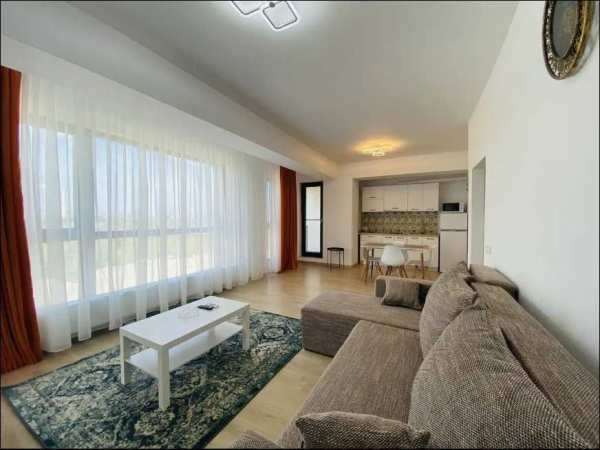 Proprietar Vand ap 2 camere Mamaia  Nord langa plaja