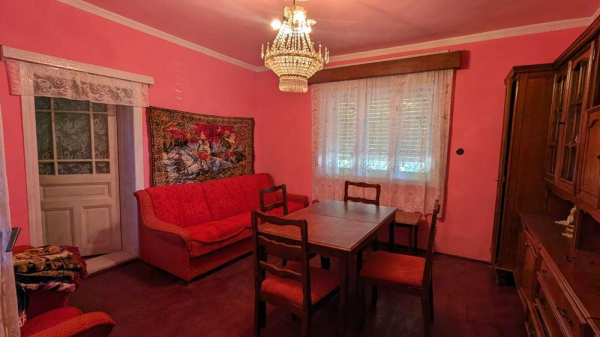 Casa de vanzare Comuna Rosiori, Mihai Bravu la 24 km de Oradea