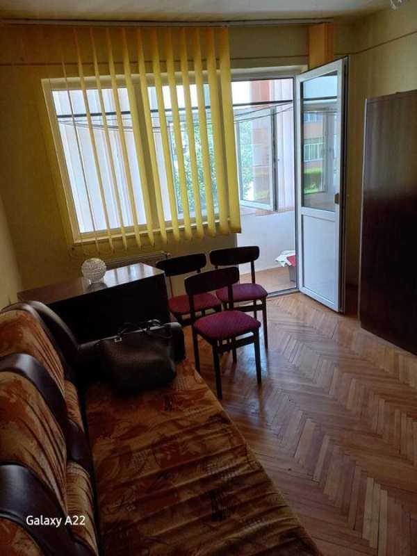 Apartament de închiriat 3 Camere Orăștie Etaj 1