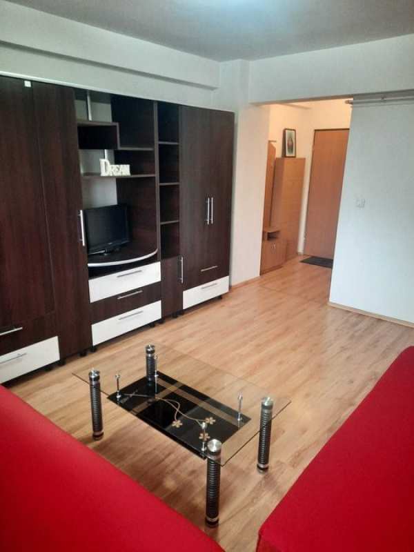 Apartament de inchiriat zona Alfa, Arad