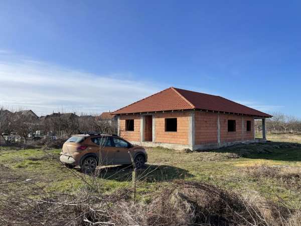 Casa La Roșu Fântânele Jud. Arad