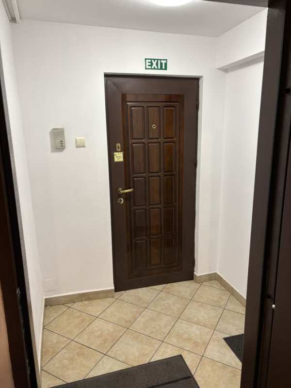 De închiriat: Ideal Spațiu Birouri / Sediu Firmă  – 3 Camere, 78 mp | Târgoviște, Micro 11 (Zona Cantacuzino)