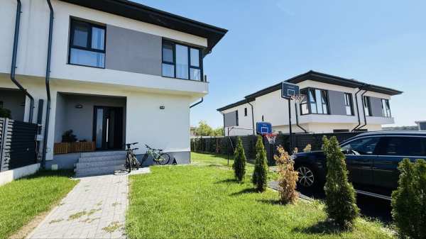 Vila premium Cernica inchiriere - vedere Lac