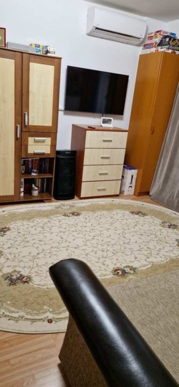 Proprietar Inchiriez apartament 2 camere