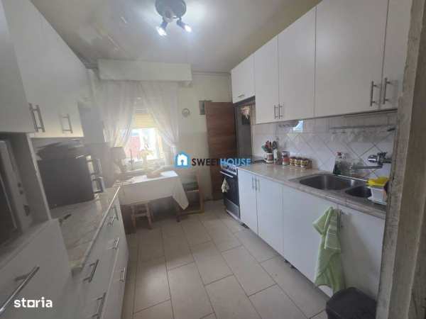 Apartament cu 3 camere de vanzare central in Fagaras