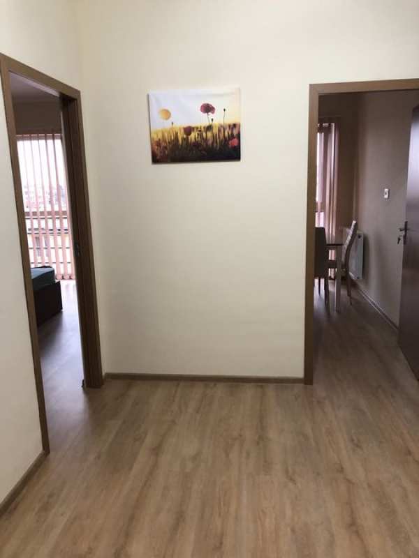 Dau in chirie apartament 2 camere Oradea vizavi de Sp Judetean