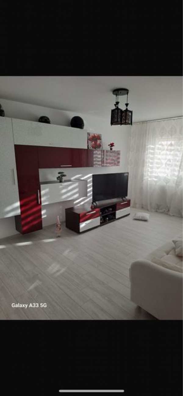 Vand Ap 2 camere mobilat , 53 mp