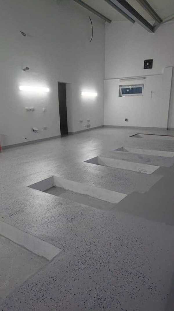 Închiriez depozit / hală / service auto