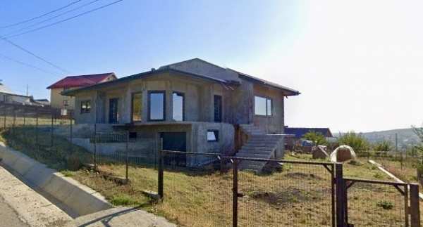 Casa de vanzare!!! Harlau