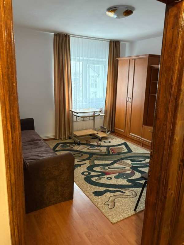 Garsonieră de închiriat