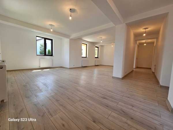 Casa de inchiriat, zona 5 drumuri Valea Adanca/Miroslava - 750€/luna