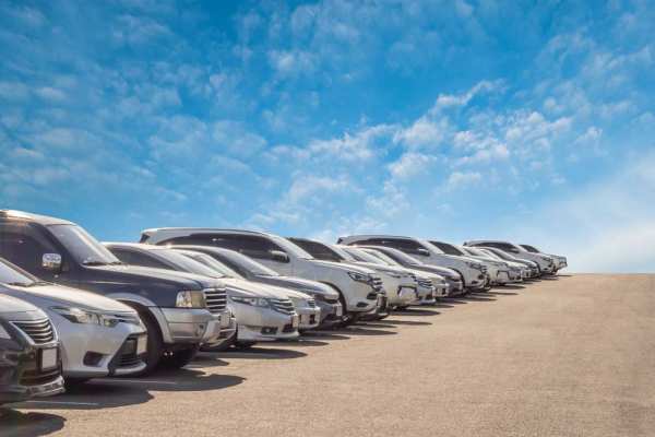 Parcare auto privata Husi langa Vama Albita