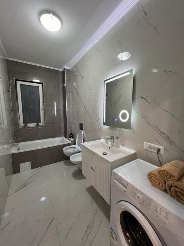 De inchiriat! Garsoniera-apartament cu o camera!