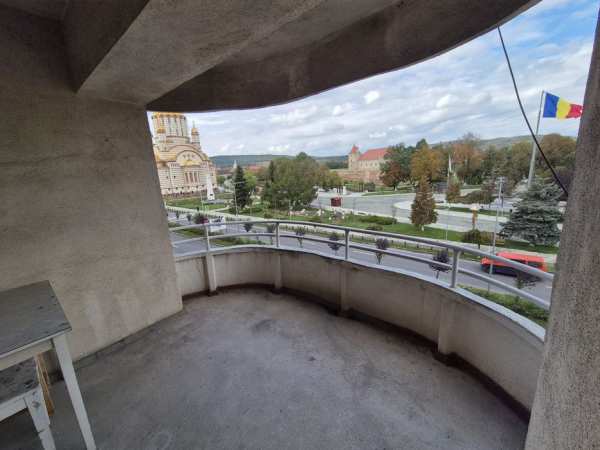 Inchiriere Apartament 4 camere Bd-Unirii / Casa de cultura