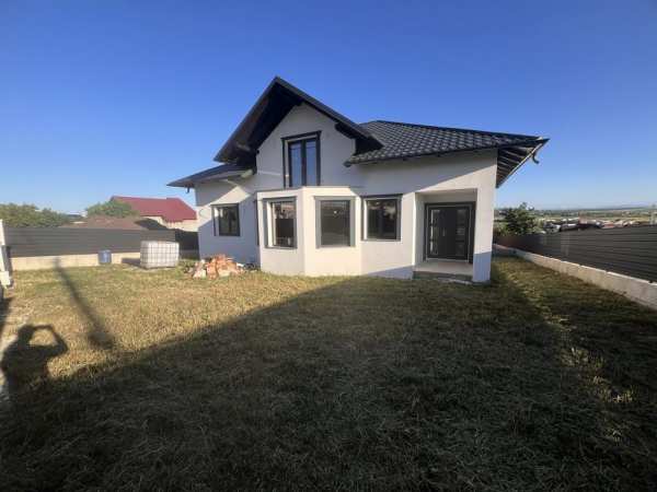 Casa de vanzare Scheia