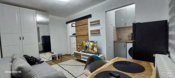 Garsoniera amplasata intre Piata Unirii si Piata Alba Iulia