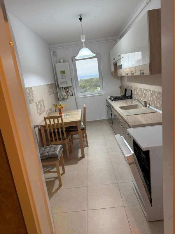 Inchiriez apartament 2 camere Zarnesti ,Brașov