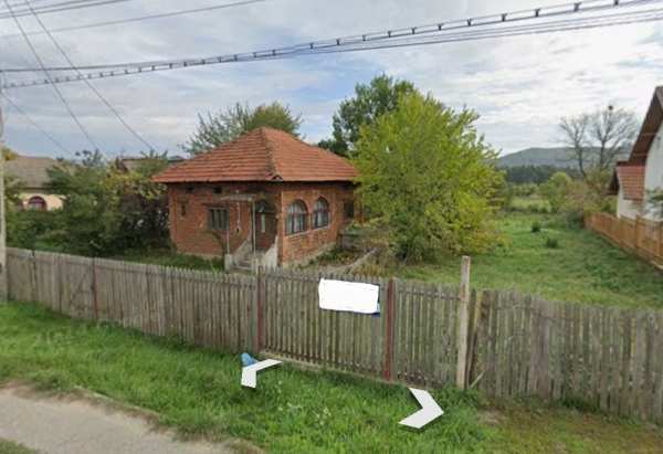 Casa batraneasca de vanzare  in Marina