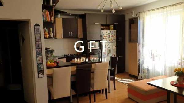 Apartament 2 camere de vânzare – modern, mobilat, cu parcare privată