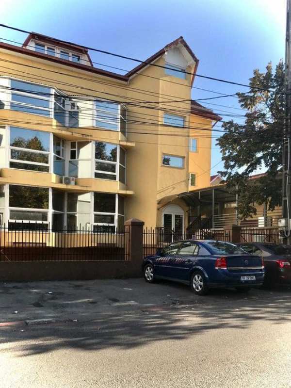 Inchiriere spatiu comercial