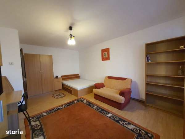 Garsoniera de inchiriat- zona Mall Vitan
