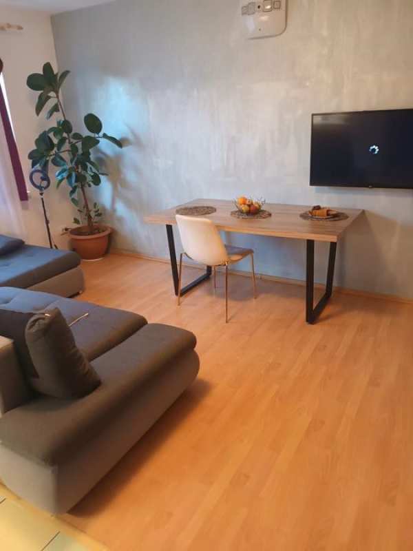Inchiriez apartament 3 camere Floresti vis a vi de Lidl