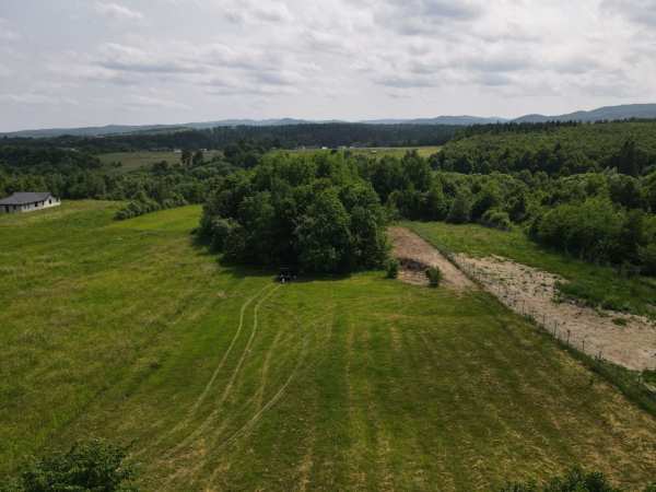 Teren intravilan 5200 mp zona Hardic, Horodnic de Sus