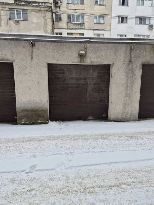 Garaj spre închiriere