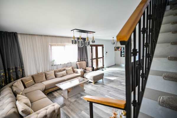 Inchiriez  Casa in Sanpetru