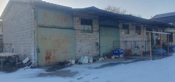 Hala de inchiriat 250 mp - Stefanesti str Cavalerului