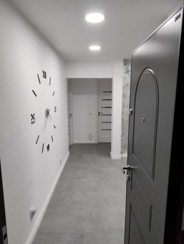 Vând apartament cu 2 camere decomandat, confort 1, cartierul Victoriei