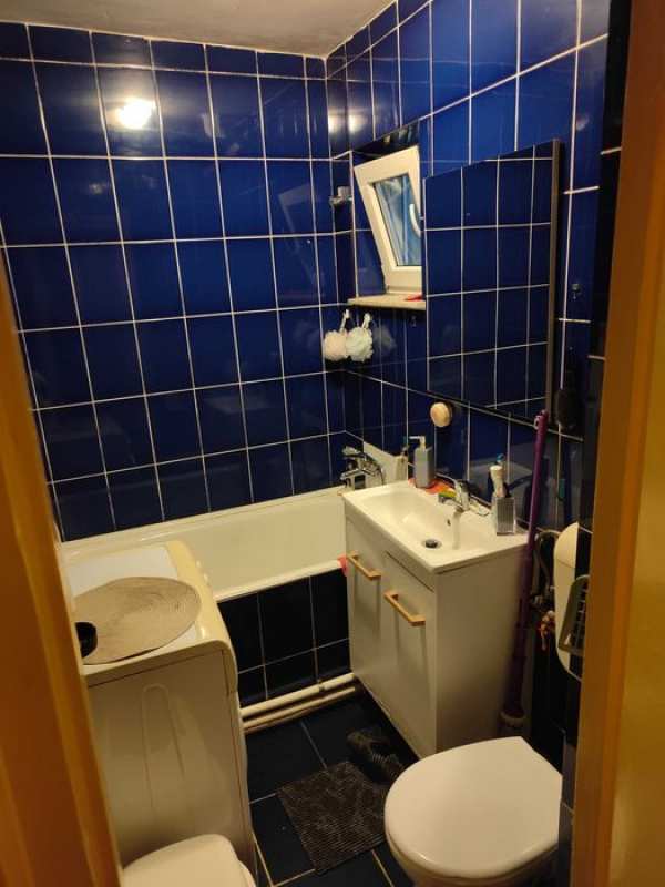 Vând apartament confort Unic