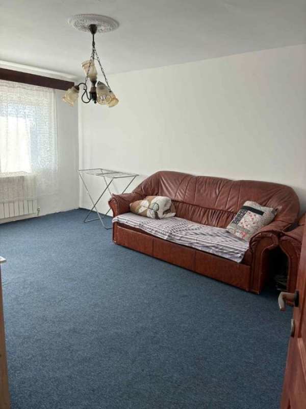 Inchiriez apartament 2 camere Ianca