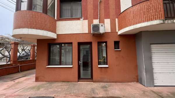 Spatiu/garsoniera - bloc nou Gavana 3