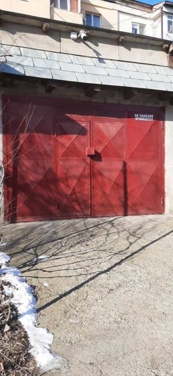 Garaj cu beci in Zona Industriala