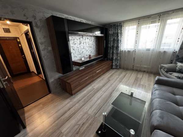Chirie apartament central Bals 3 camere decomandat