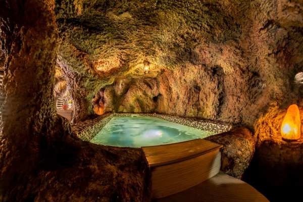 Cazare,pensiune,hotel ranca, transalpina,piscina,jacuzzi,spa,ski,sauna